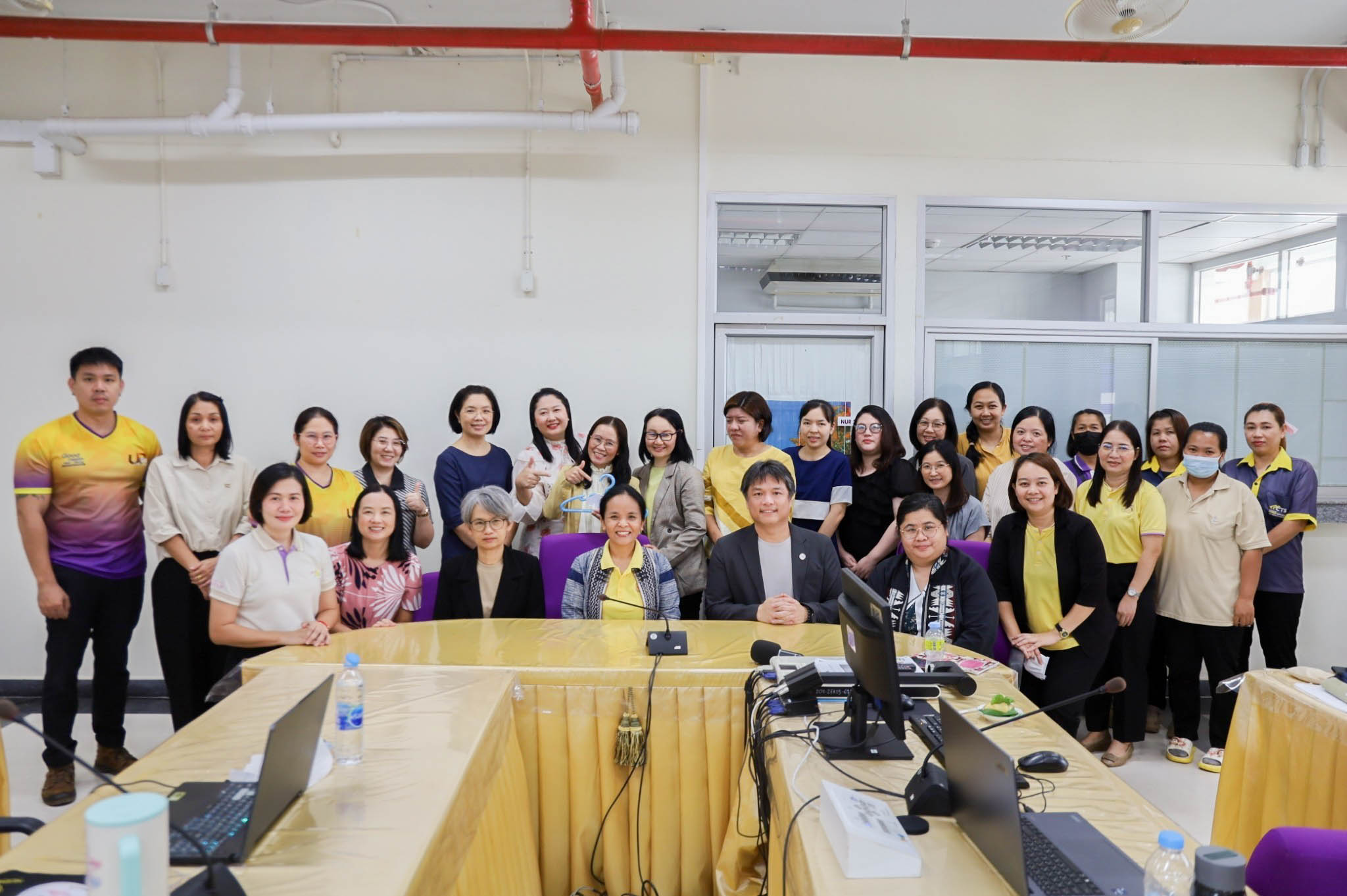 ศูนย์สิ่งแวดล้อมและการจัดการที่ยั่งยืน มหาวิทยาลัยพะเยา บรรยายเกี่ยวกับ "การดำเนินงานของสำนักงานที่เป็นมิตรกับสิ่งแวดล้อม" (Green Office) ให้กับคณะพยาบาลศาสตร์