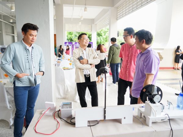 ภาพประกอบ