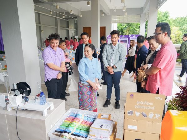 ภาพประกอบ