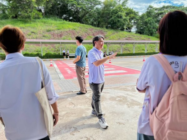 ภาพประกอบ