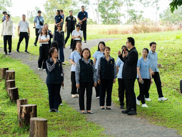 ภาพประกอบ