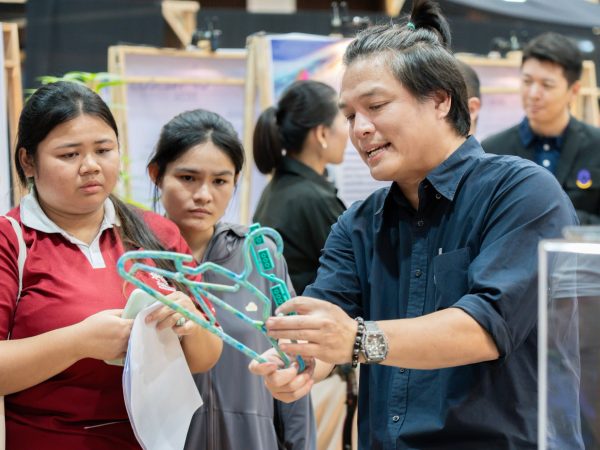 ภาพประกอบ